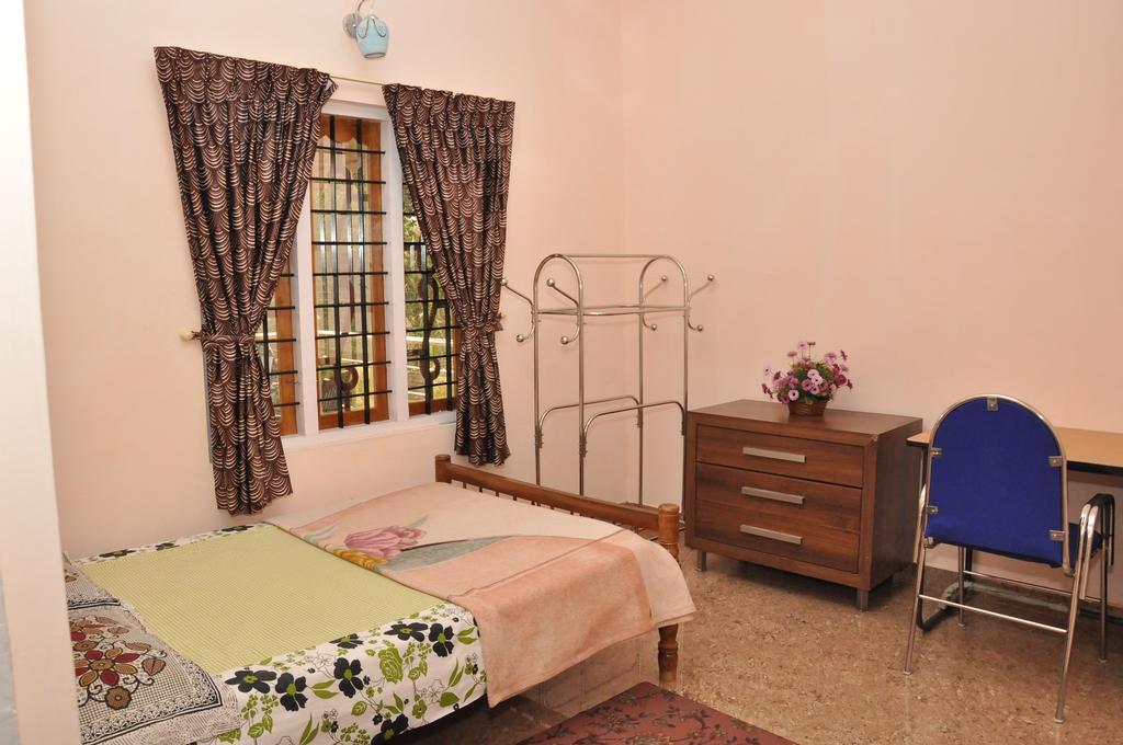 Bluemount Appartement Kattappana Buitenkant foto